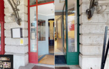 Image contrastant l'entrée d'un restaurant avant et après les travaux, démontrant une amélioration remarquable en termes de design et d'attrait.