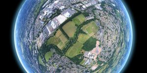 Vue aérienne 360° unique en forme de mini-planète capturée par drone